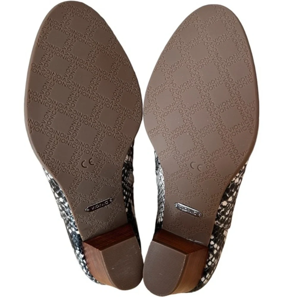 Vionic Booties Windom Womens 5 Black Cream‎ Snakeskin Print Leather Ankle Boots
